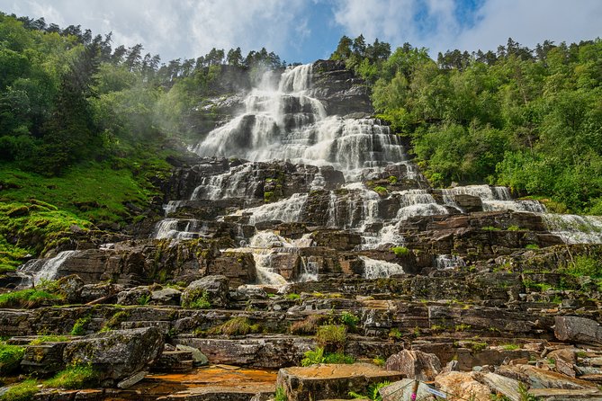 2-Day Round Trip from Bergen: THE GRAND SOGNEFJORD – fjords, waterfalls, glacier - Lærdal adds old wood and medieval architecture