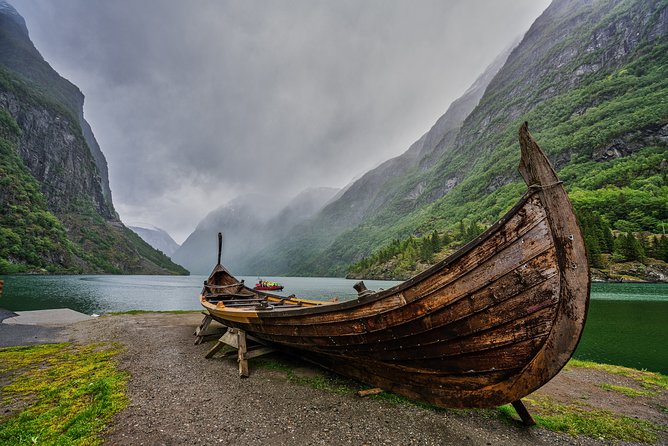 2-Day Round Trip from Bergen: THE GRAND SOGNEFJORD – fjords, waterfalls, glacier - Day two reaches Urnes and the Nigardsbreen ice