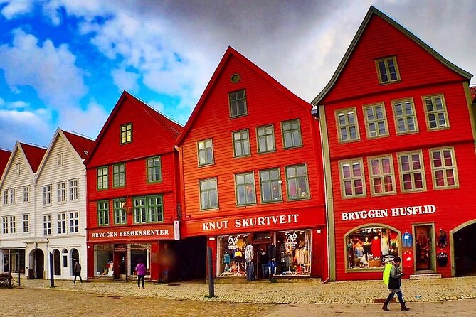 2 Hour Private Guided Walking Tour of Bergen - Starting at Musikkpaviljongen on Olav Kyrres gate