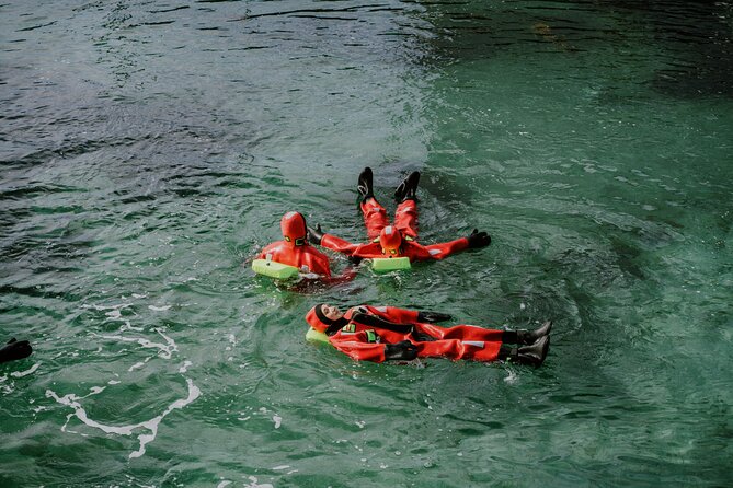2 Hours Urban Arctic Floating Activity in the Harbours of Tromsø - What actually happens at Vervet