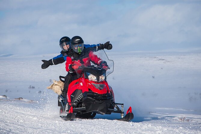 4hr Finnmarksvidda Snowmobile Adventure - Who will enjoy this most?