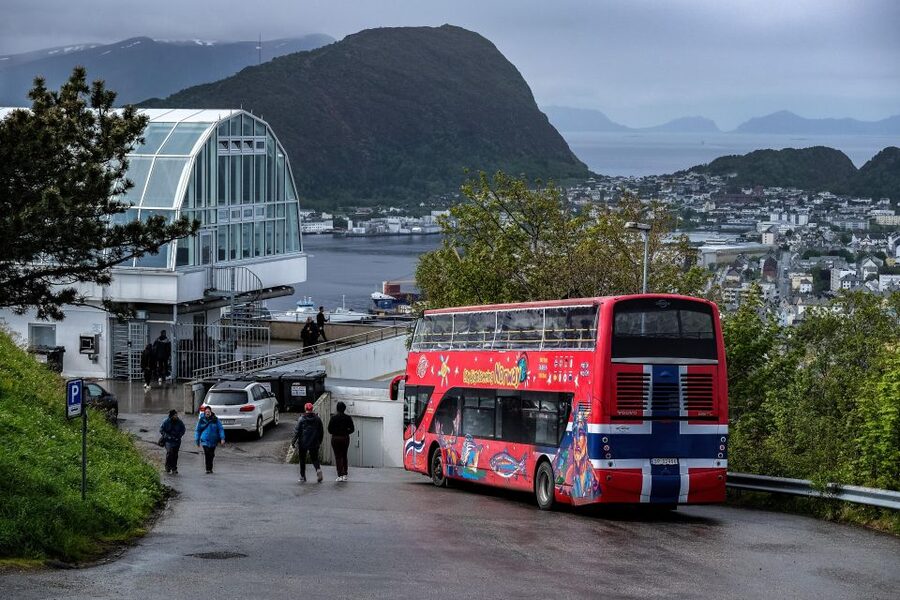 Alesund: City Sightseeing Hop-On Hop-Off Bus Tour - Why Ålesund works so well from the top deck
