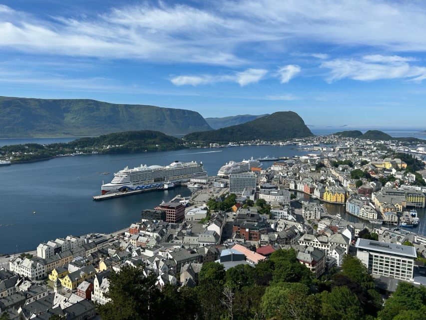 Ålesund: Giske and Godøy Islands Guided Sightseeing Tour - Giske Church and Its White Marble Walls