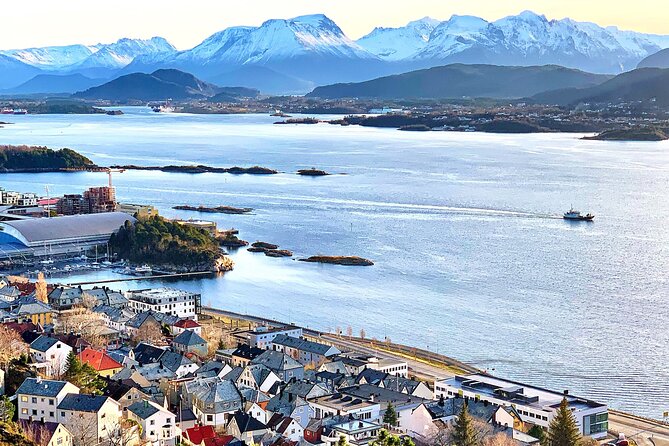 Alesund Sightseeing private tour for cruise passengers - What a private guide changes