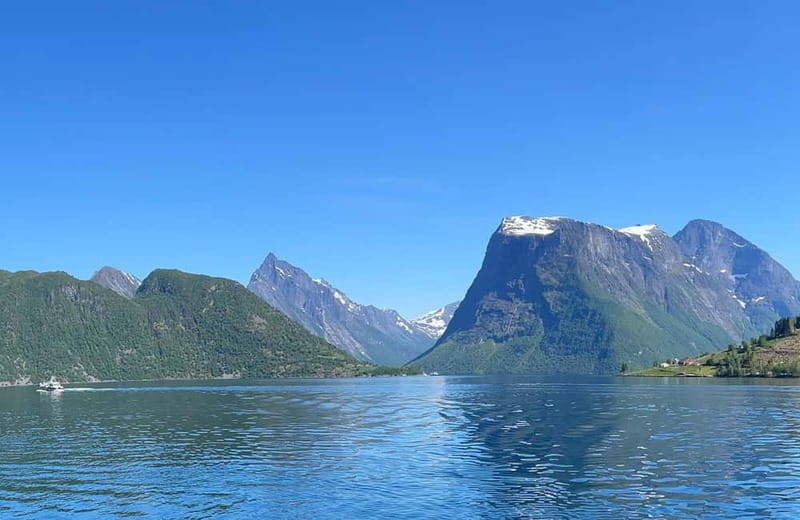 All About the Fjords, in one tour by bus & boat from Ålesund - Who should book this six-hour circuit