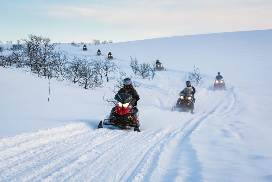 Alta: Guided Snowmobile Safari on Finnmarksvidda With Snacks - Weather, comfort, and the limits of the experience