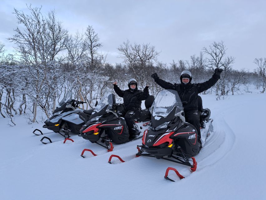 Alta: Guided Snowmobile Safari on Finnmarksvidda With Snacks - Learning to drive before the open plateau