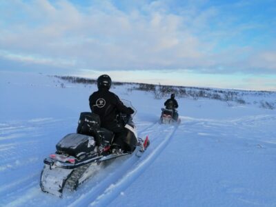 Guided Snowmobile Safari on Finnmarksvidda With Snacks
