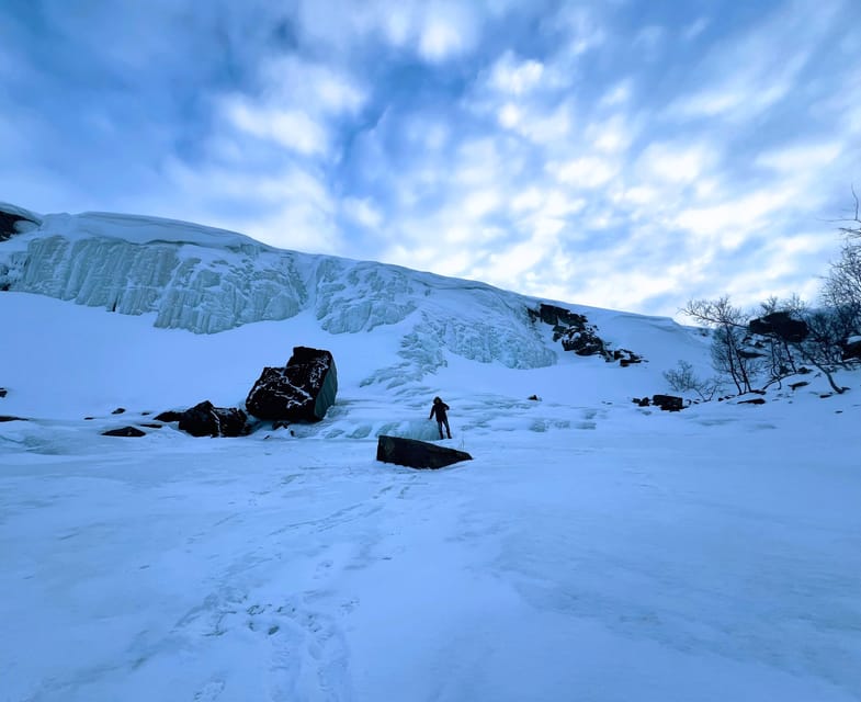 Alta: Igloo Ice Hotel and Hiking to the Frozen Waterfall. - Clothing and physical demands