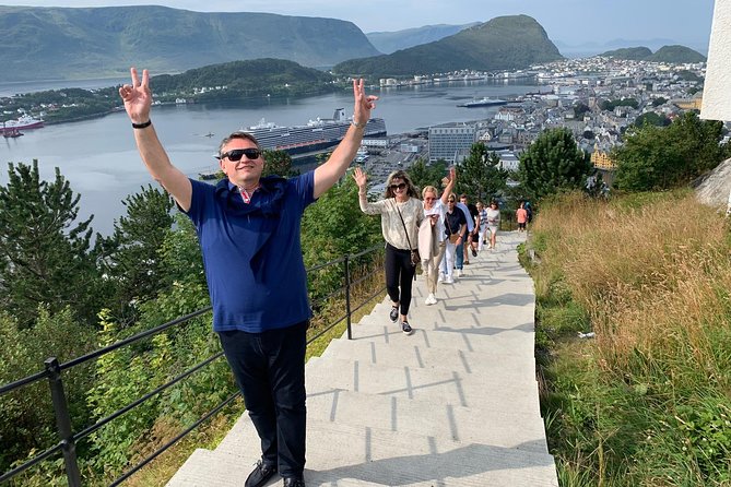 Amazing city walk in Ålesund - Weather, timing, and small practical concerns