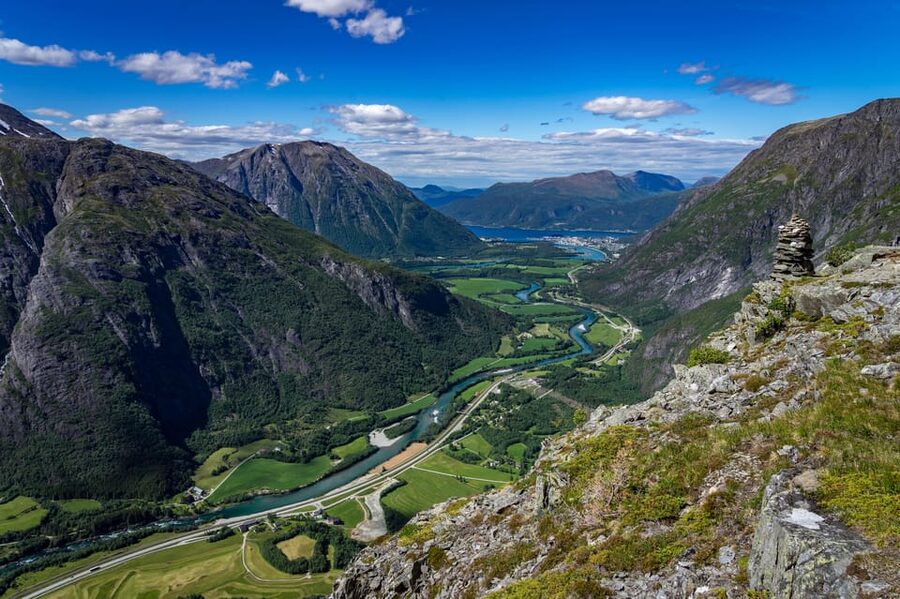 Andalsnes: Bike & Hike Adventure to Litlefjellet Summit - Starting in Åndalsnes with a bike briefing