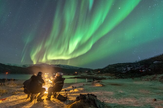 Aurora Hunt with the campfire and professional photographer - Meeting at Scandic Ishavshotel in Central Tromso