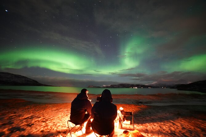 Aurora tour with free portrait and bonfire - Thermal suits help, but your feet still need help