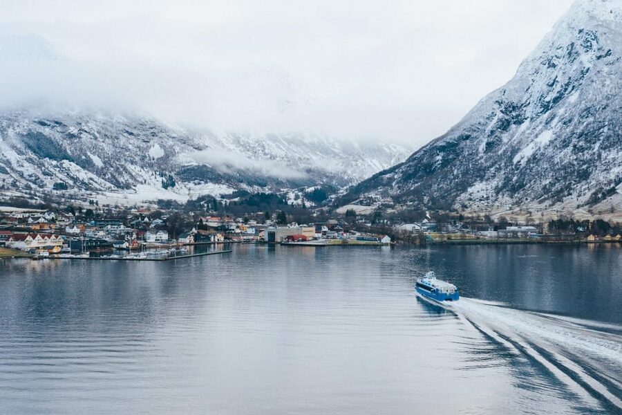 Bergen: Cruise to beautiful Rosendal by the Hardangerfjord - Hatteberg Waterfall or Sjethaug Viewpoint