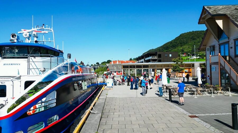 Bergen: Cruise to beautiful Rosendal by the Hardangerfjord - Folgefonn Centre and Local Context