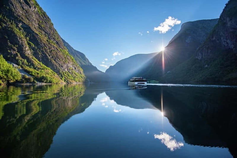 Bergen: Flam Railway, Stegastein and Fjord Cruise Day Tour - The guide can make or break a 12-hour day