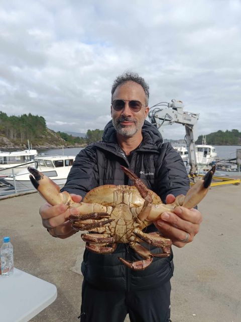 Bergen: Guided Fishing Tour with Outdoor Cooking - Learning to fish without previous experience