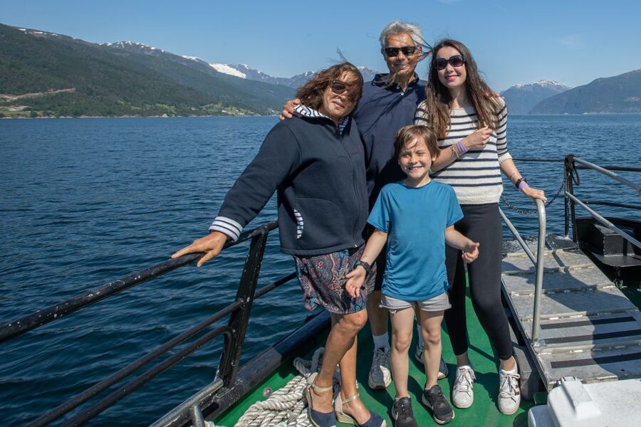 Bergen: Guided Fjord & Cidery Tour to Balestrand - Storesvingen Fjellstove and the value of a viewpoint