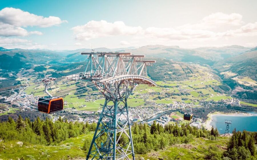 Bergen: Hardangerfjord, Voss Gondola & 3 Great Waterfalls - Leaving Bergen for the Hardangerfjord