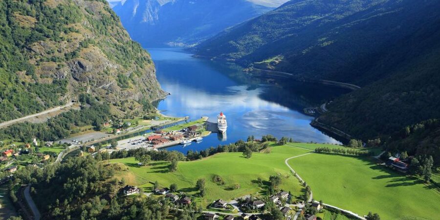 Bergen: Hardangerfjord, Voss Gondola & 3 Great Waterfalls - Skjervsfossen, a waterfall with a quieter feel