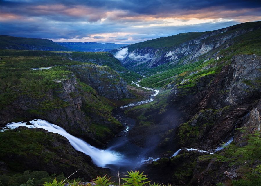 Bergen: Hardangerfjord, Voss Gondola & 3 Great Waterfalls - One hour in Eidfjord