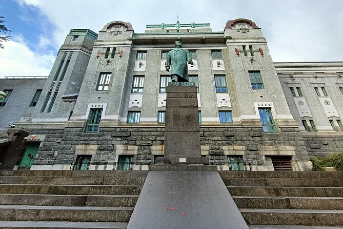 Bergen in Your Pocket: Landmarks and Lore Audio Tour - Torgallmenningen and the Sailor’s Monument