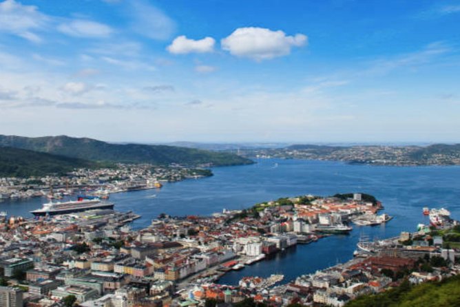 Bergen: Mostraumen Fjord Cruise - The first fjord views and the run toward Mostraumen