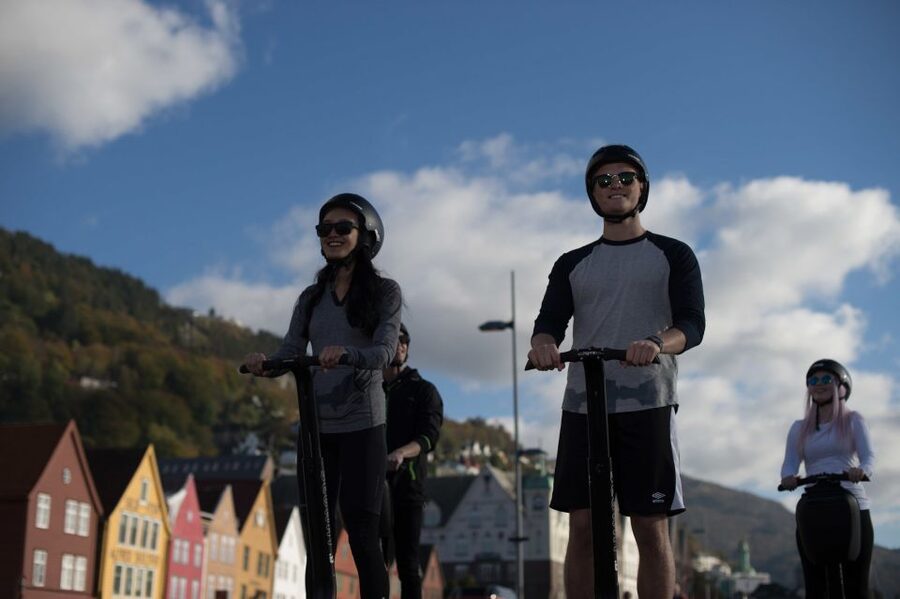 Bergen: Night Segway Tour - Getting started at Bontelabo 2