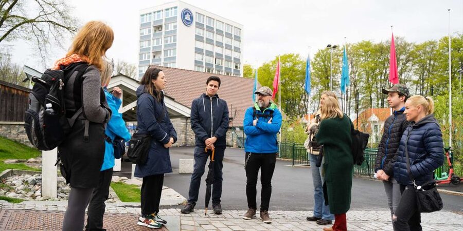Bergen: Nordnes Neighborhood Hidden Gems Walking Tour - Starting near Aksdal and leaving the crowds behind