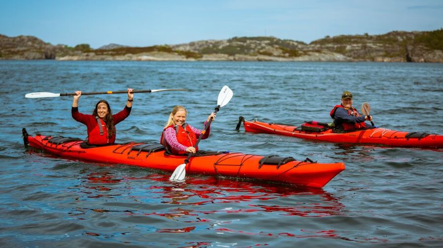 Bergen: Øygarden Islets Guided Kayaking Tour - Safety first in a stable two-person kayak