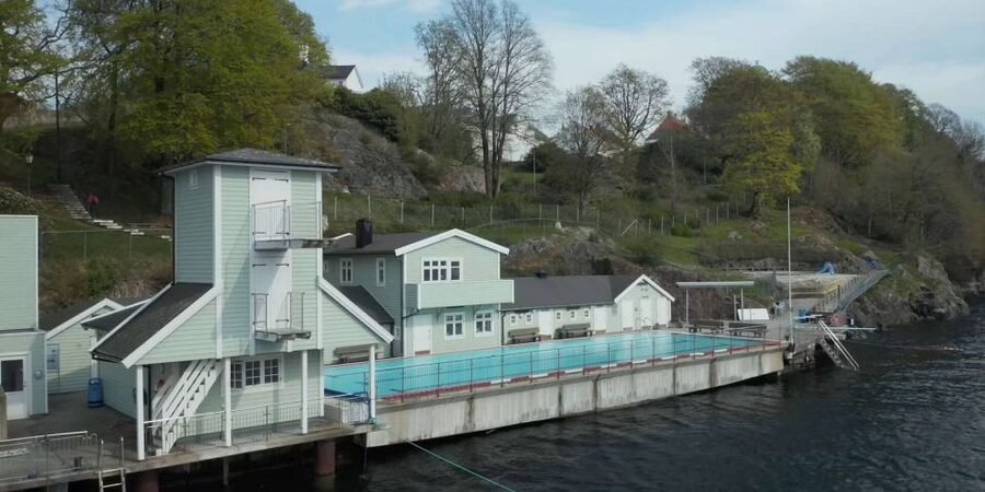 Bergen: Sightseeing Cruise of Bergen's Historic Landmarks - The U-Boot Bunker Bruno
