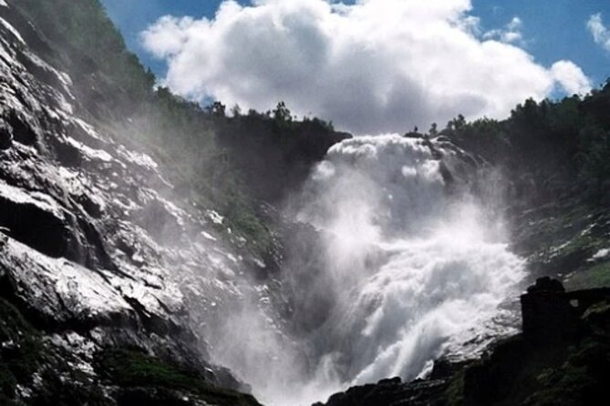 Bergen to Flam "The King of Fjords" One-Way or Round-Trip Cruise Ticket - Same-day return or overnight option?