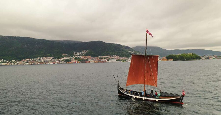 Bergen: Viking Ship Sailing Experience and Sightseeing Trip - Setting out from Dreggekaien in Bergen
