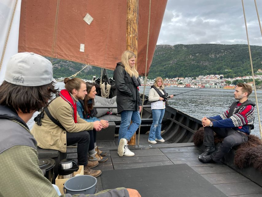 Bergen: Viking Ship Sailing Experience and Sightseeing Trip - Fishing for mackerel along Bergen’s waterfront