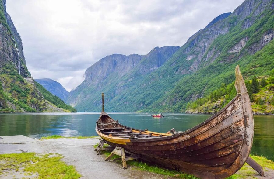 Bergen: Viking Village, Nærøyfjorden Cruise and Flåm Railway - Is $435 a fair price?