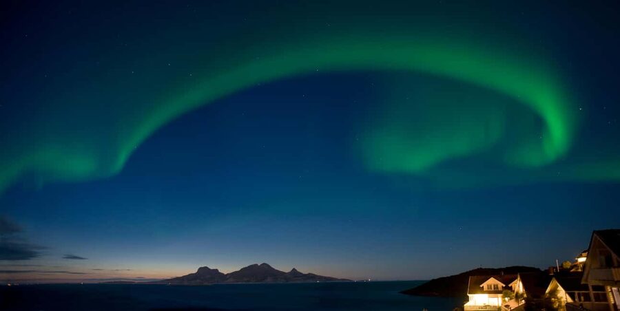 Bodø: Northern Lights safari - The cold is part of the experience