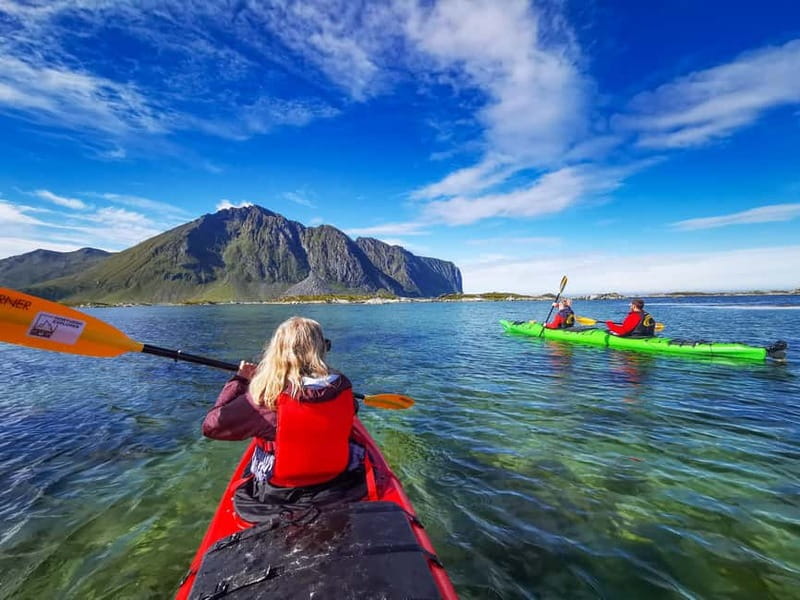 Bøstad: Kayaking Tour in Lofoten with Snacks - Learning the basics before you leave shore