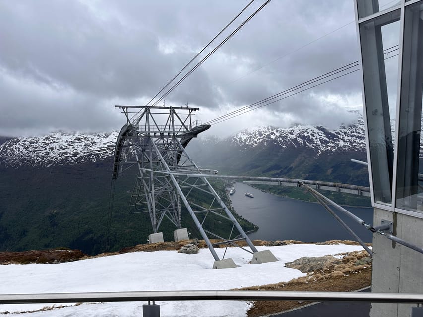 Briksdal Glacier and Loen Skylift Tour with Transfer - Lunch in Olden With Local Norwegian Foods