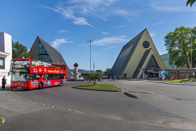 City Sightseeing Oslo Hop-On Hop-Off Bus Tour - Stop 1: Karl Johans gate, the easiest starting point