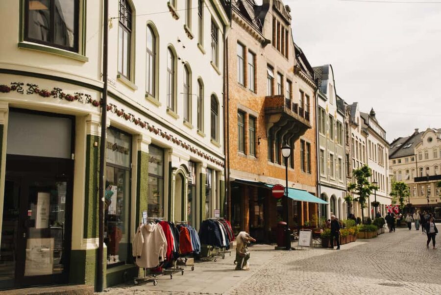 City walk in Ålesund: Art Nouveau, sea views, and insider tips - Museum Park for views and local perspective