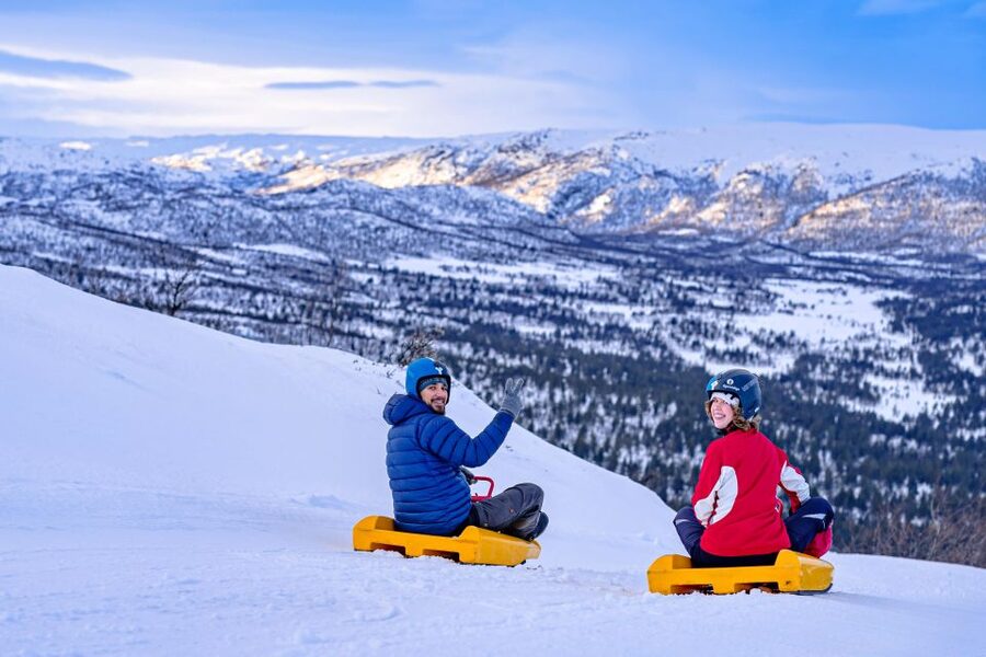 Dagali: 2-Hour Racing Toboggan Adventure - Learning the steering wheel and brakes