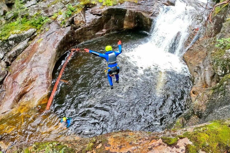 Dagali: Extreme Canyoning Experience - Natural slides, jumps, and classic juving