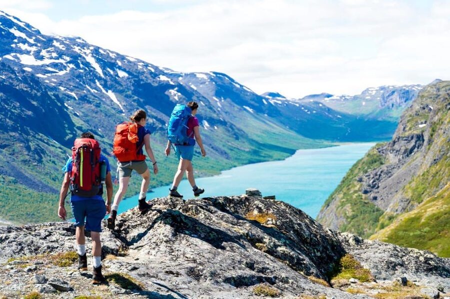 Discover Besseggen: An inspiring 2-Day Adventure - Why Besseggen is such a famous Norwegian hike
