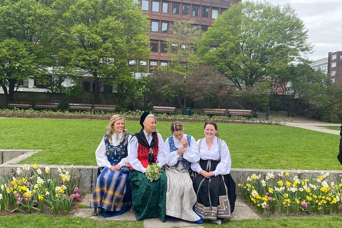 Discover Oslo on foot - Oslo City Hall and the Nobel Peace Prize