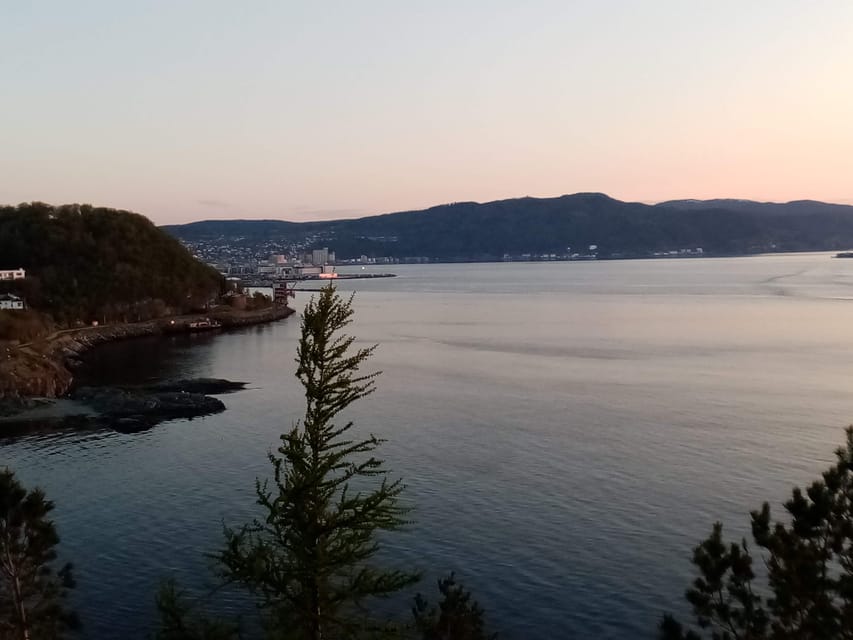 Discovery hike along the Trondheimsfjord - Sponhuset and the coastal scenery