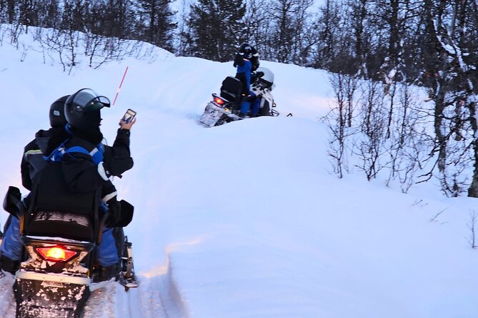 Driving Ski-Doo Snowmobile Adventure 5 Hours Photos included - The safety briefing and Ski-Doo lesson