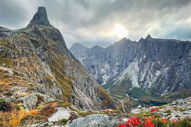 E-bike and hike in Åndalsnes - The return ride through Rauma Municipality