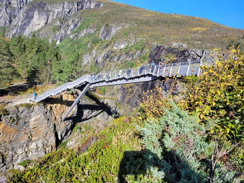 Eidfjord: Vøringsfossen Waterfalls Round-Trip Shuttle - Key things to know before you go