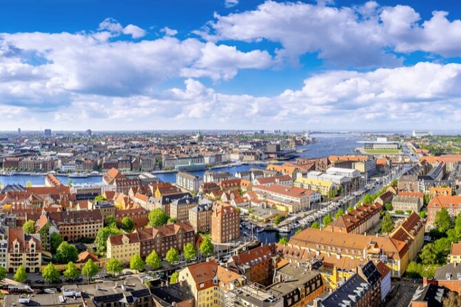 Exclusive Guided & Customized Private Oslo City Tour in Limo - Why a private Oslo day can be worth the high price
