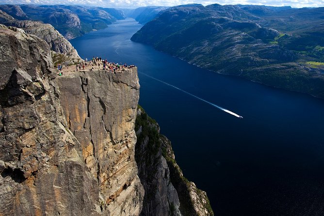 Experience the magnificent Lysefjord, Pulpit Rock. Join-in tour from Stavanger - Starting at 9:00 in Stavanger